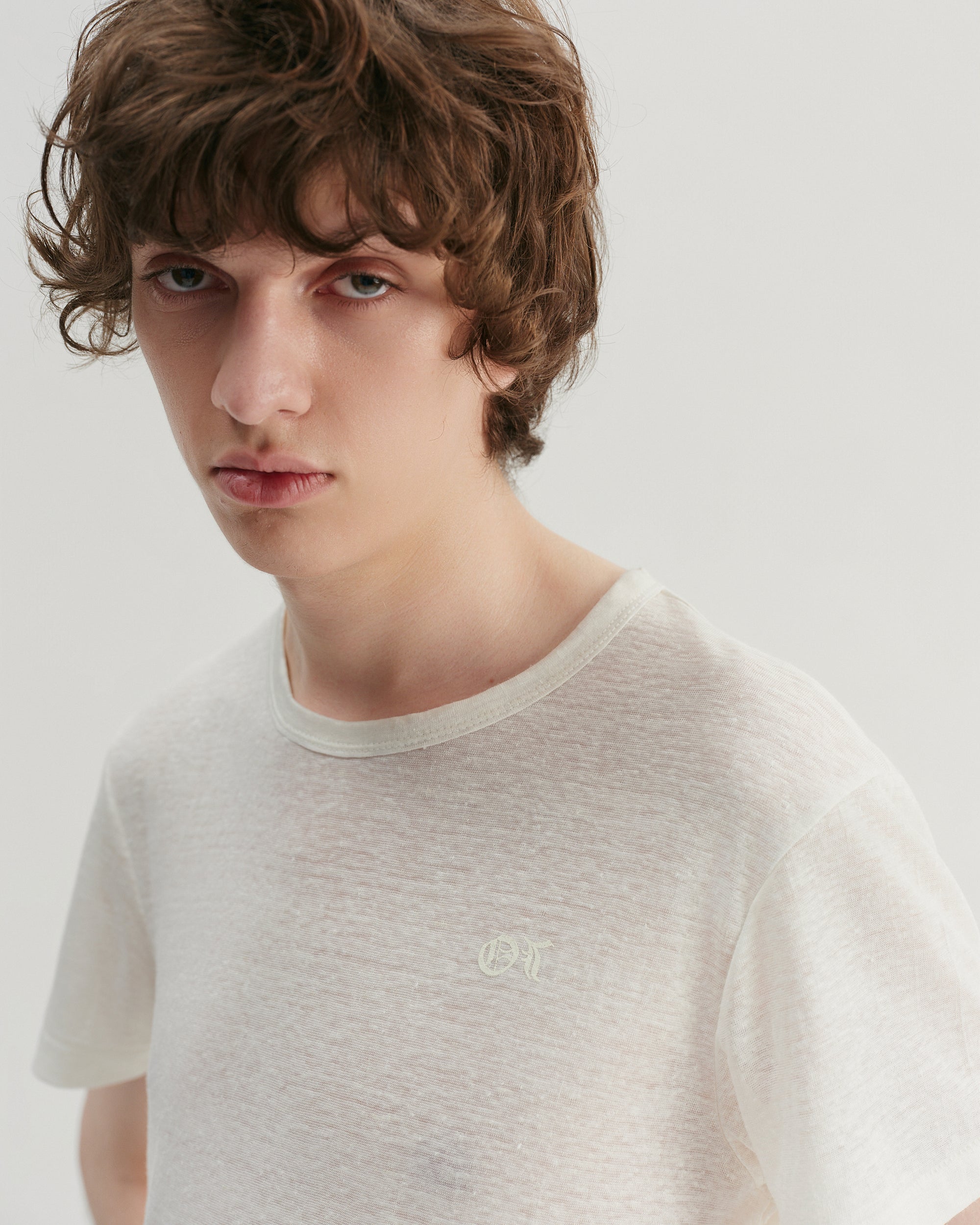 WHITE LINEN T-SHIRT