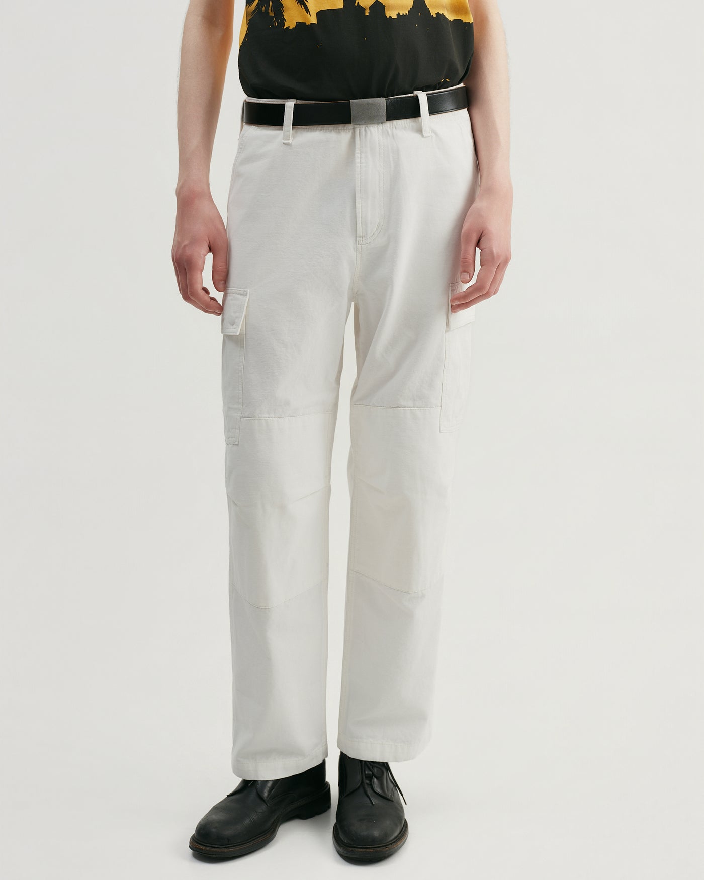 WHITE CARGO PANTS