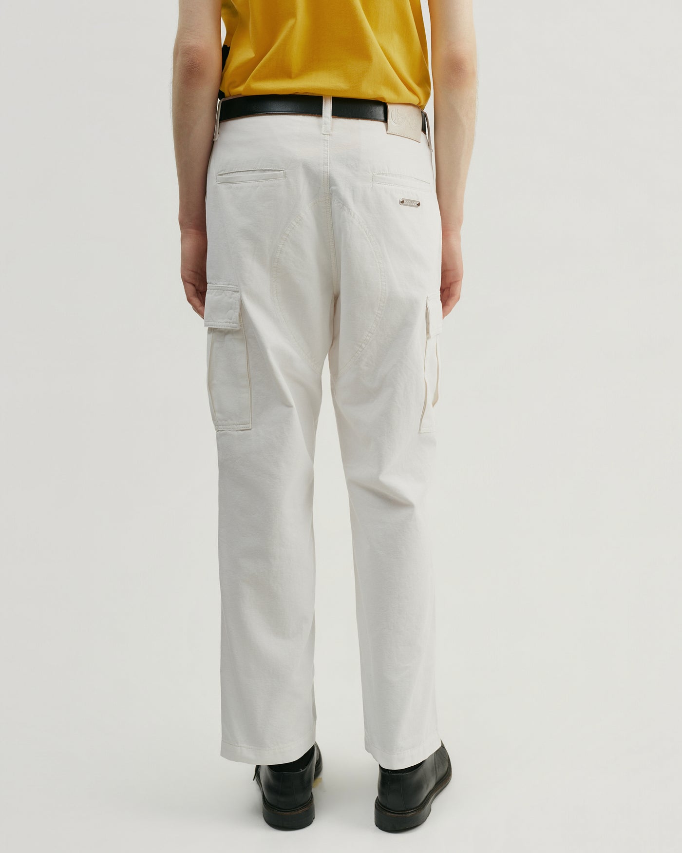 WHITE CARGO PANTS