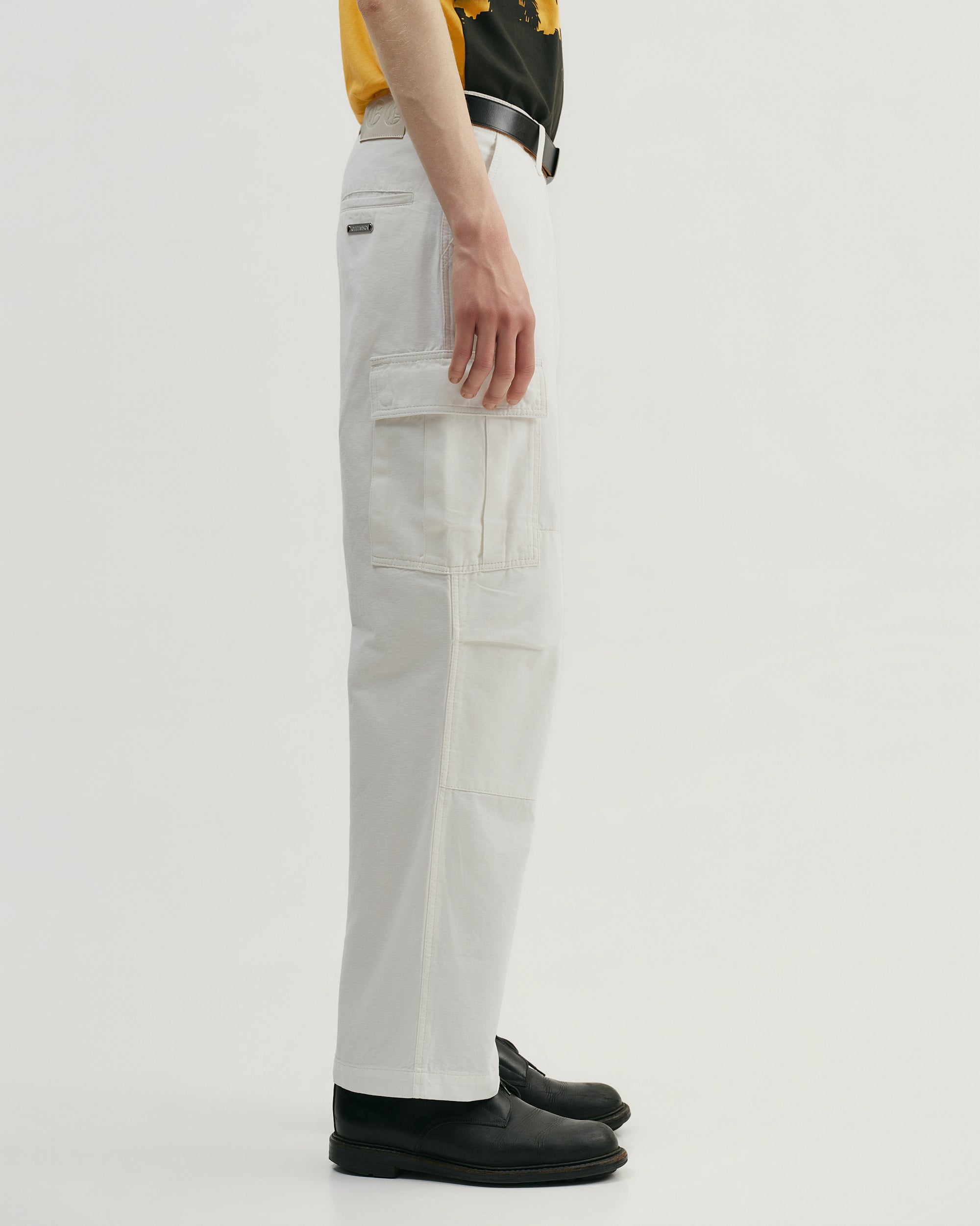 WHITE CARGO PANTS