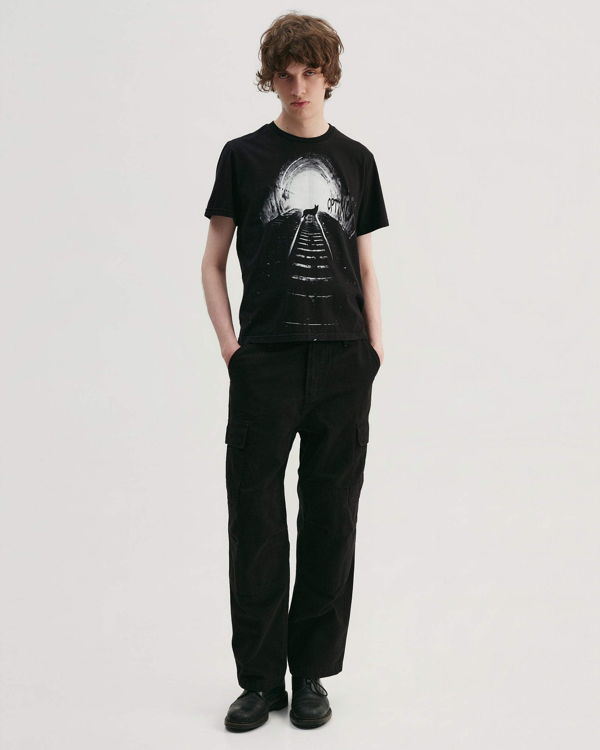 T-SHIRT EXIT