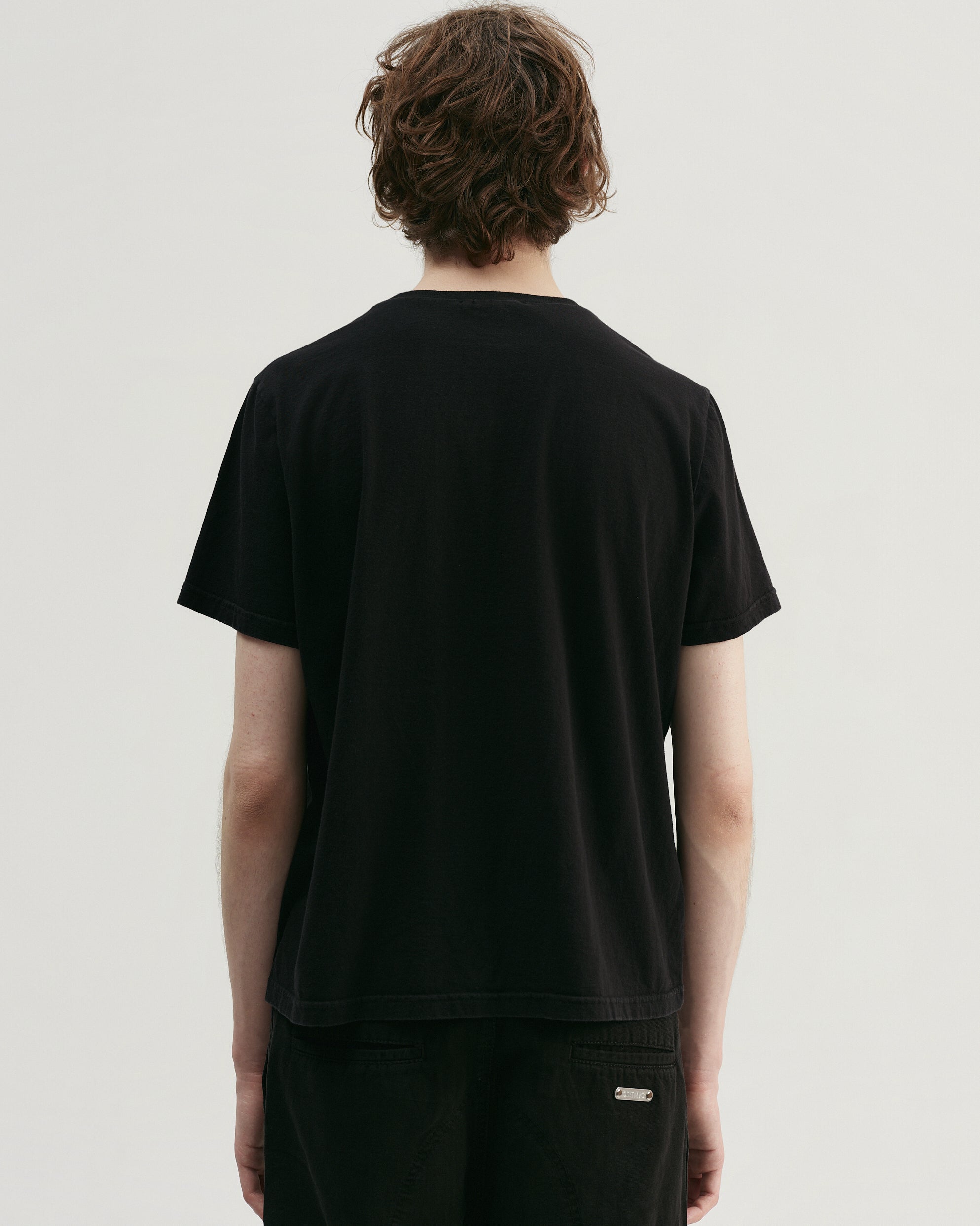 T-SHIRT EXIT